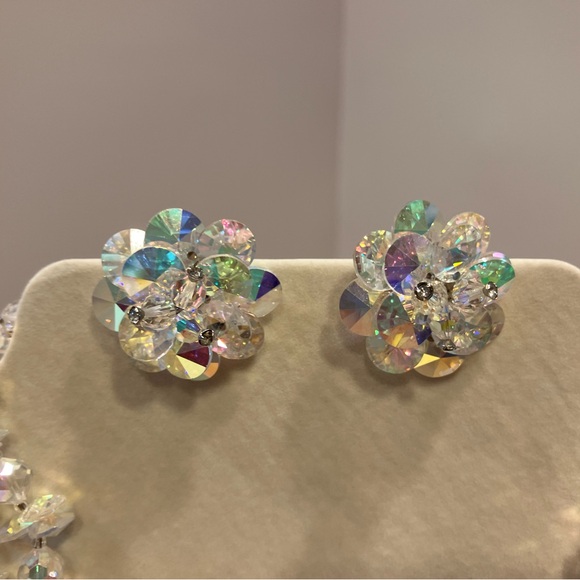 Vendome vintage triple strand crystal necklace & earrings with box - Picture 4 of 14